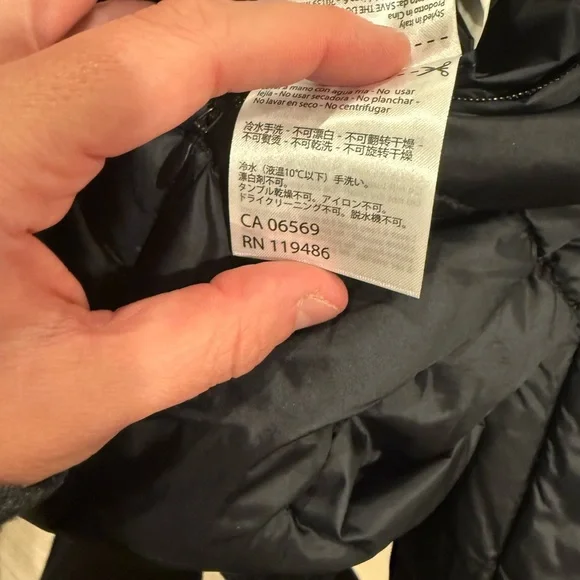 Save the Duck REVERSIBLE FAUX FUR JACKET MOD. BRIDGET IN BLACK - Picture 8 of 13